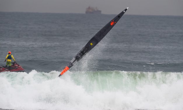 HUGE SURF WREAKS HAVOC AT THE DOLPHIN COAST CHALLENGE