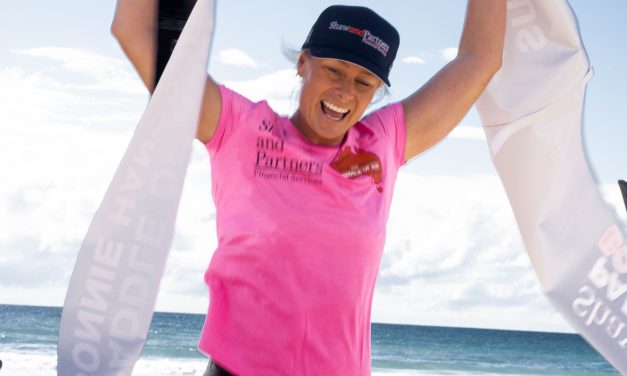 BONNIE HANCOCK COMPLETES PADDLE AROUND AUSTRALIA